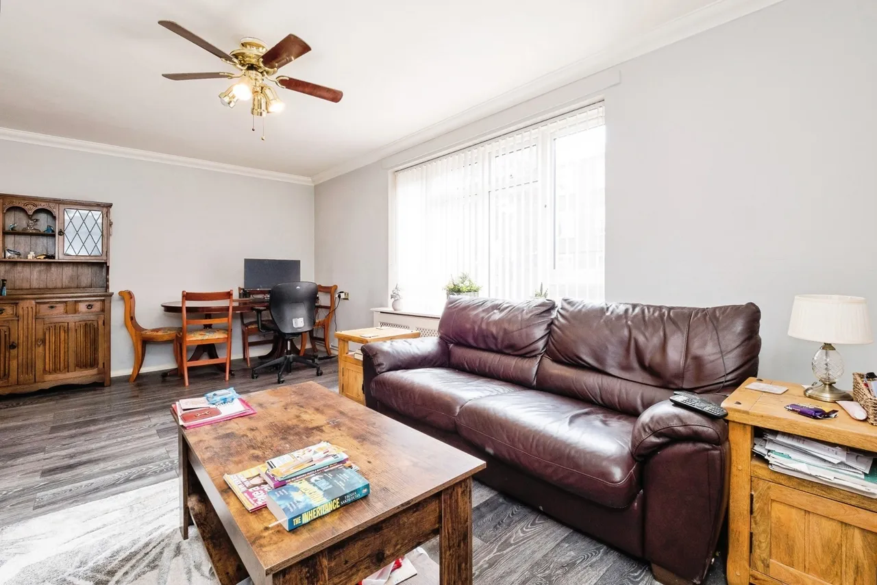 Diban Court, Diban Avenue, Hornchurch, RM12, photo 6