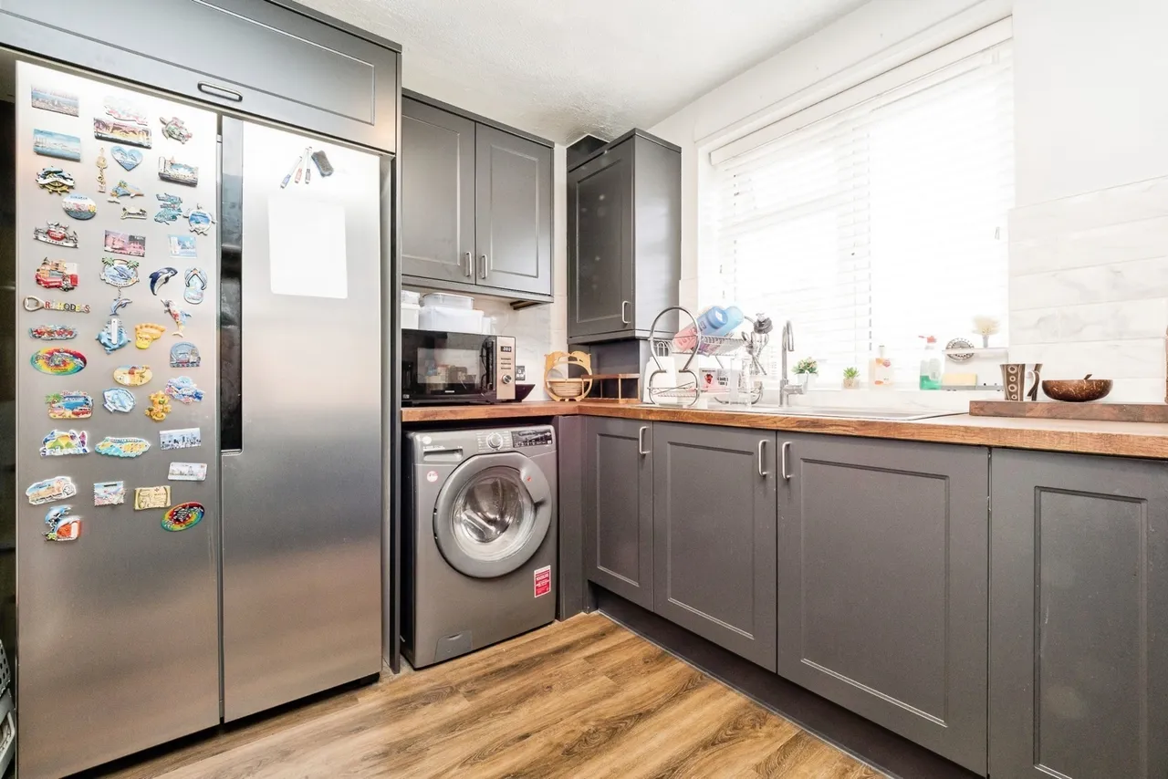Diban Court, Diban Avenue, Hornchurch, RM12, photo 4