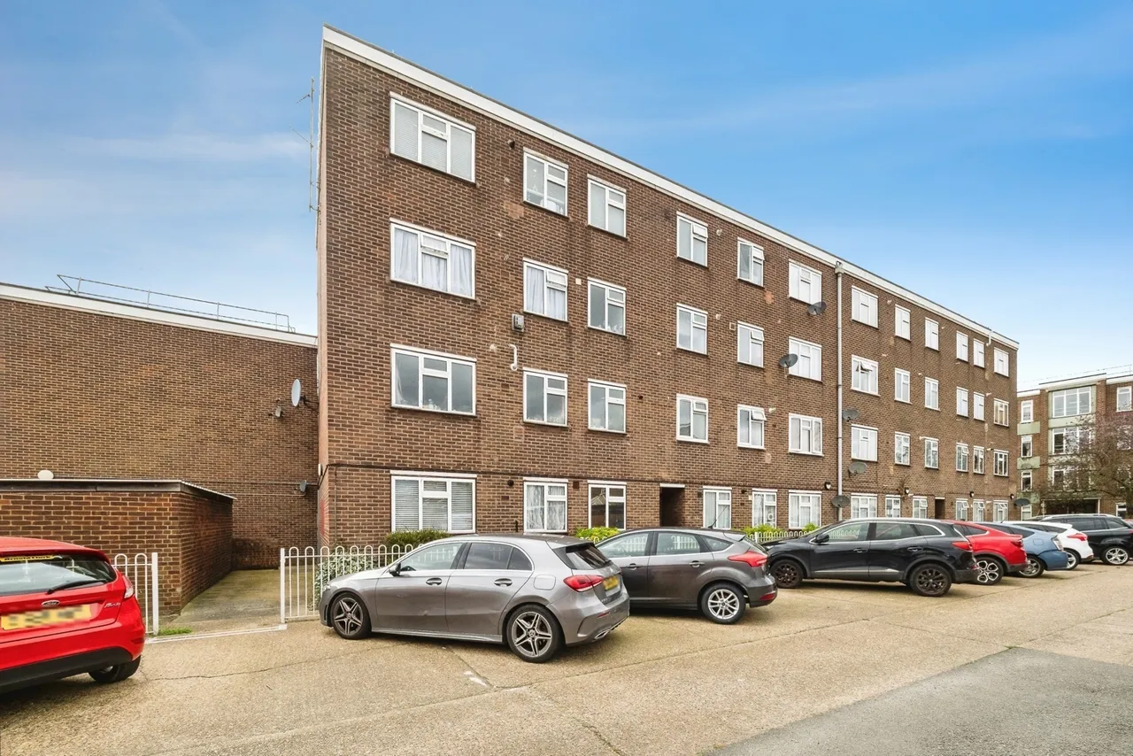 Diban Court, Diban Avenue, Hornchurch, RM12, photo 14