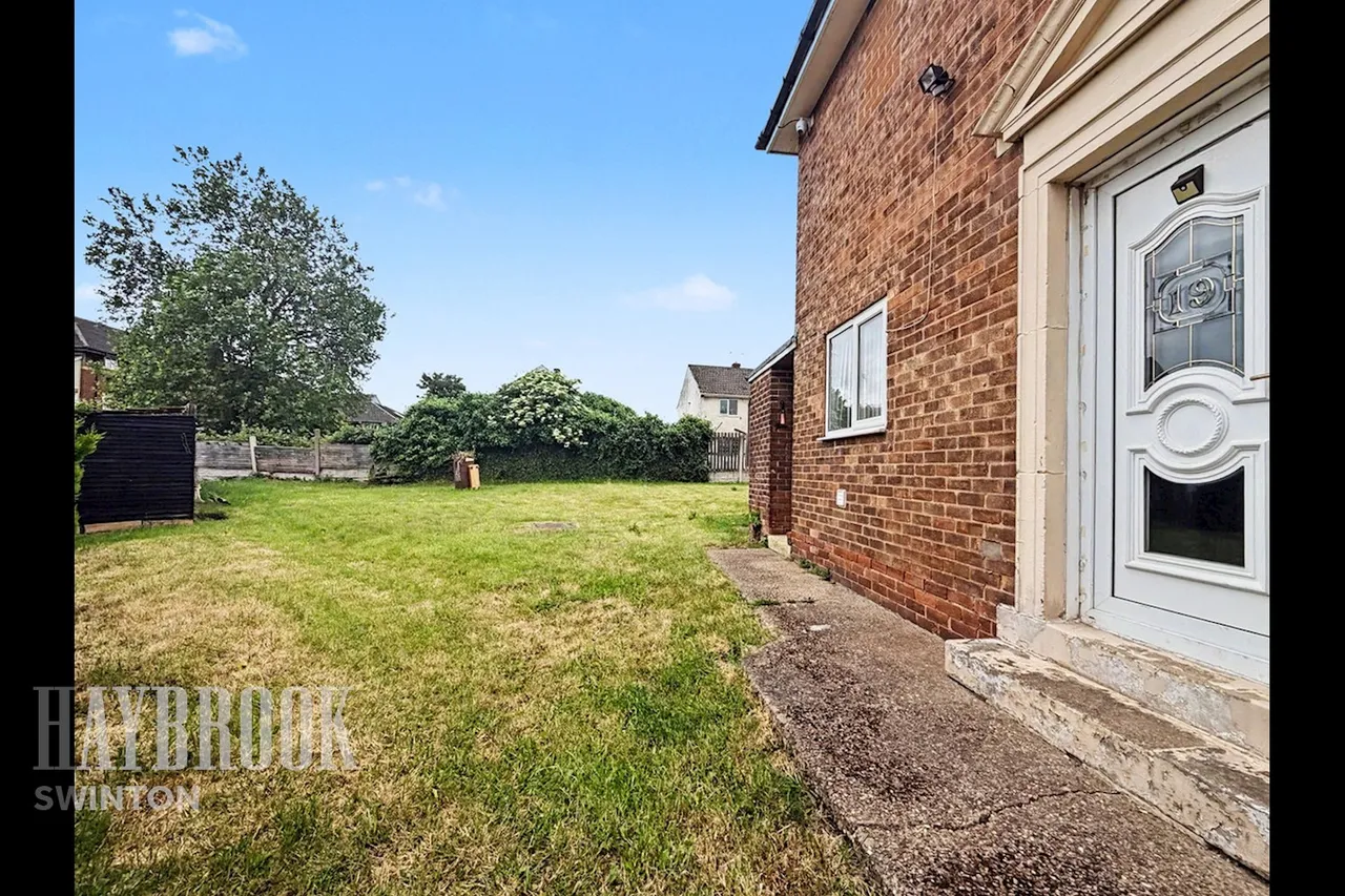 Reader Crescent, Mexborough, photo 14