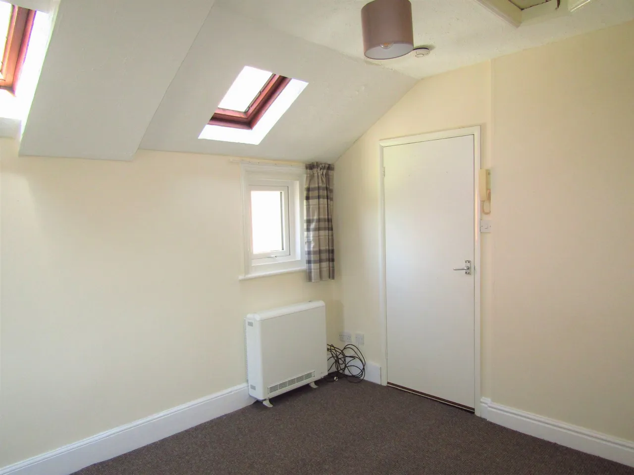Russell Road, Felixstowe, Suffolk, IP11 2BD, photo 6