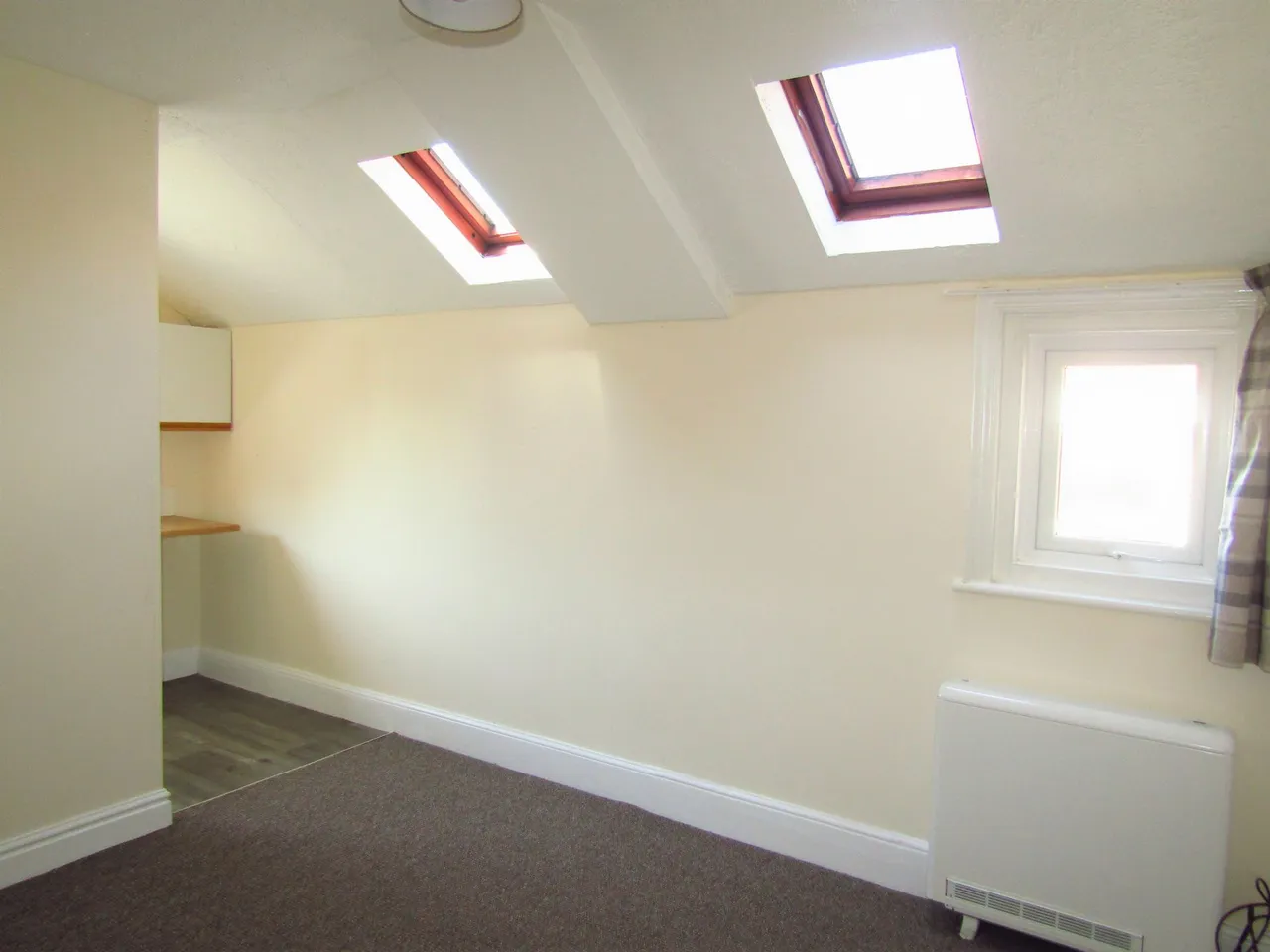 Russell Road, Felixstowe, Suffolk, IP11 2BD, photo 5