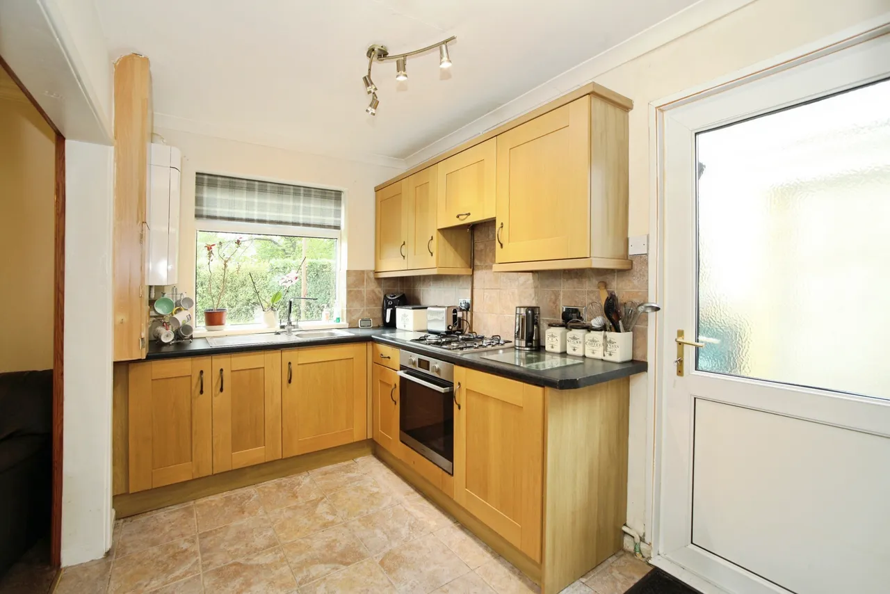 Dynea Road, Pontypridd, photo 9