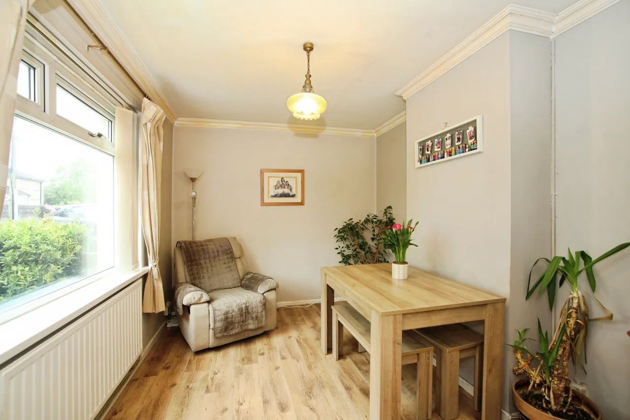 Dynea Road, Pontypridd, photo 6