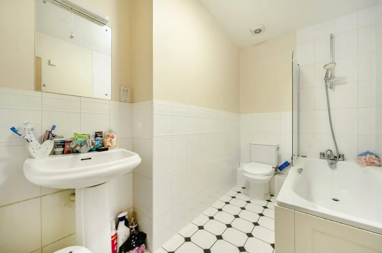 Montague Close, Wokingham, RG40, photo 12