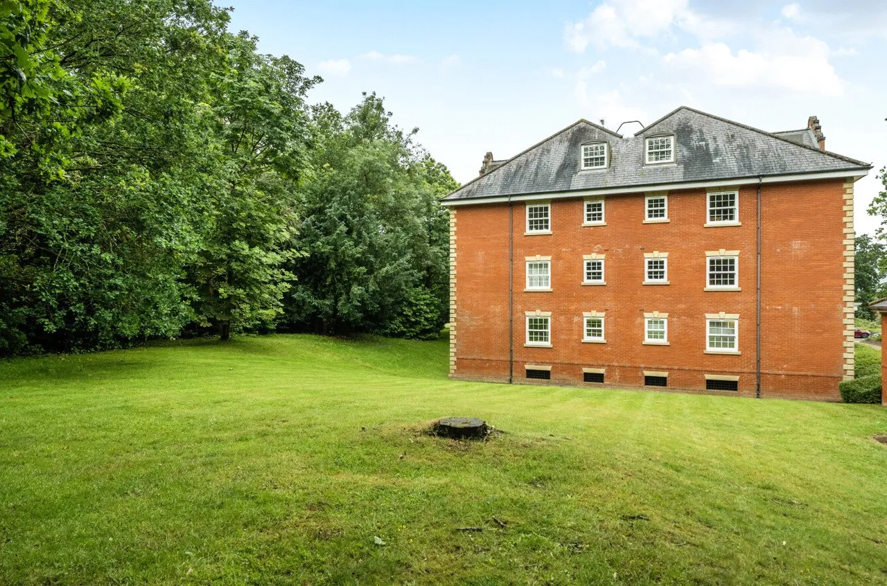 Montague Close, Wokingham, RG40, photo 23