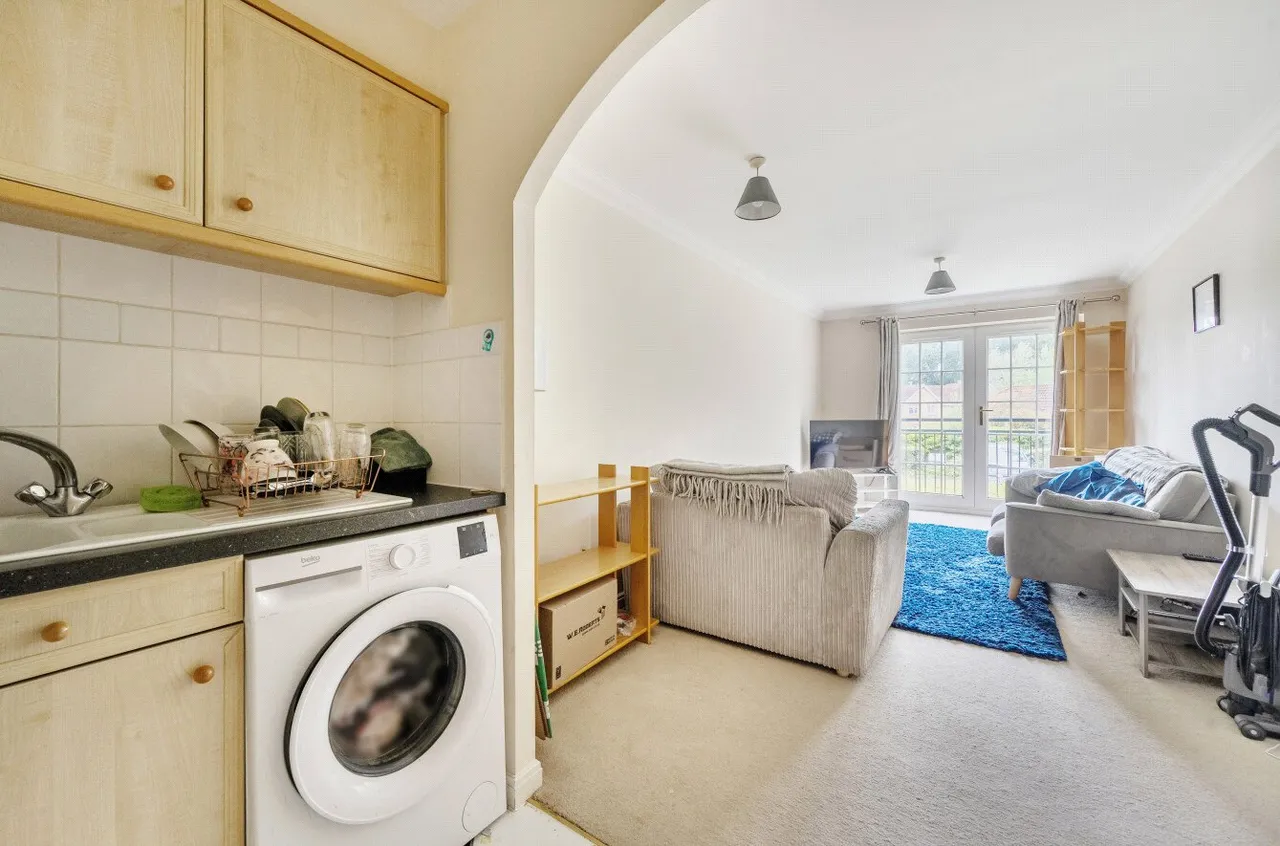 Montague Close, Wokingham, RG40, photo 9