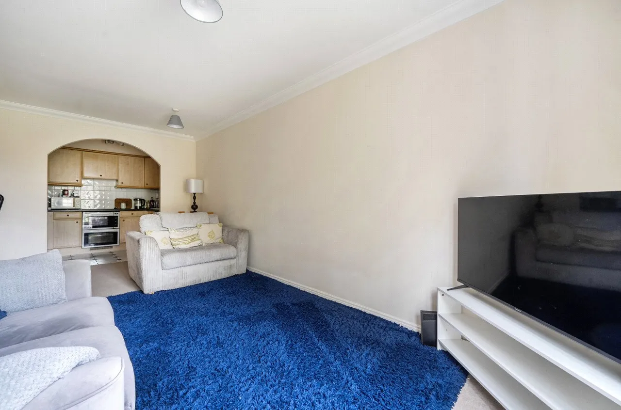 Montague Close, Wokingham, RG40, photo 5