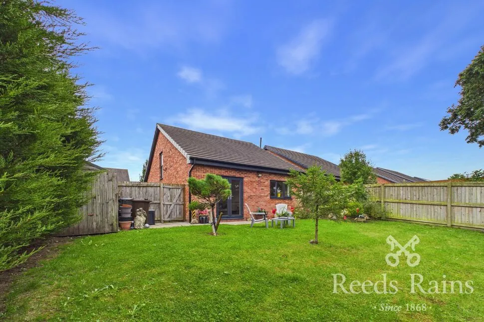 Brickfield Place, Leyland, Lancashire, PR25, photo 2