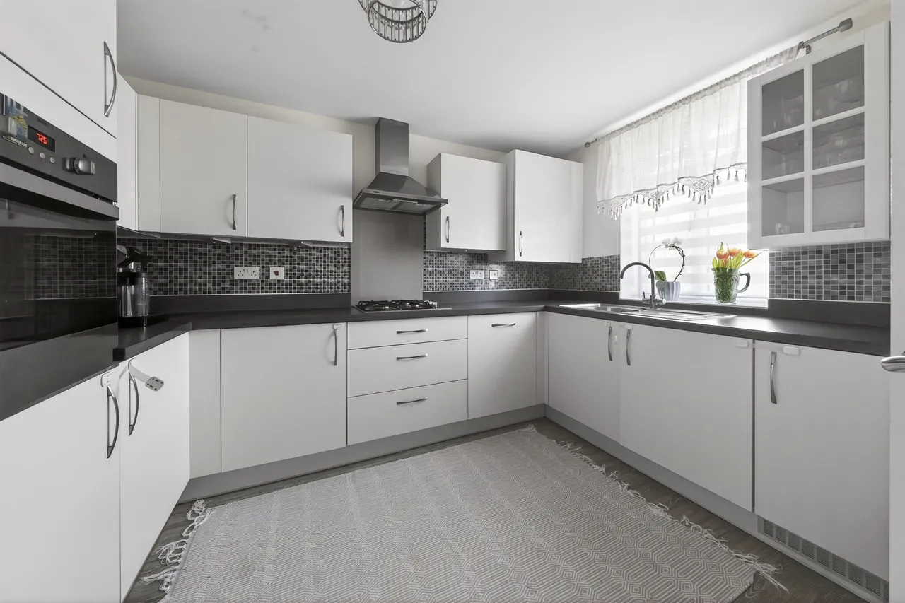 Port Line Road, Brooklands, MK10, photo 2