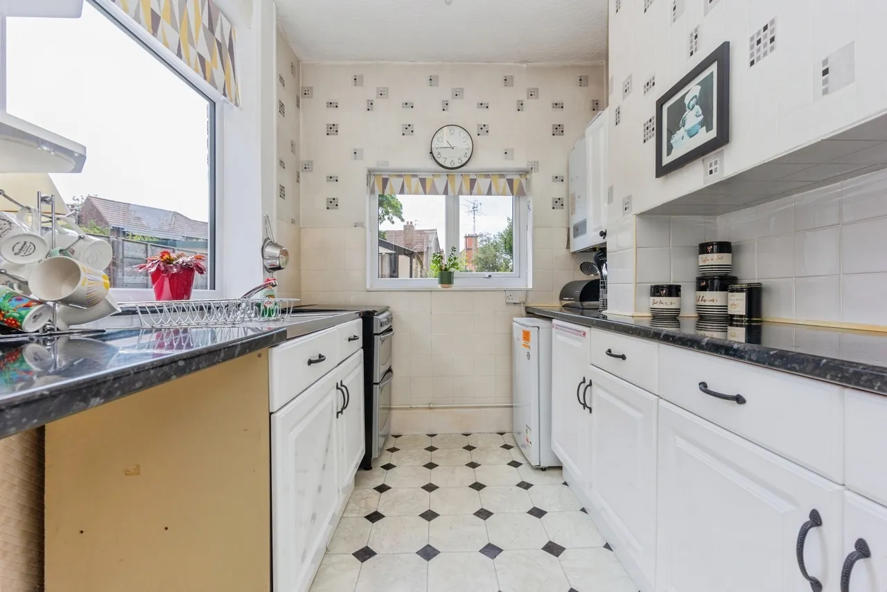 Millford Avenue, Urmston, Manchester, Greater Manchester, M41, photo 7