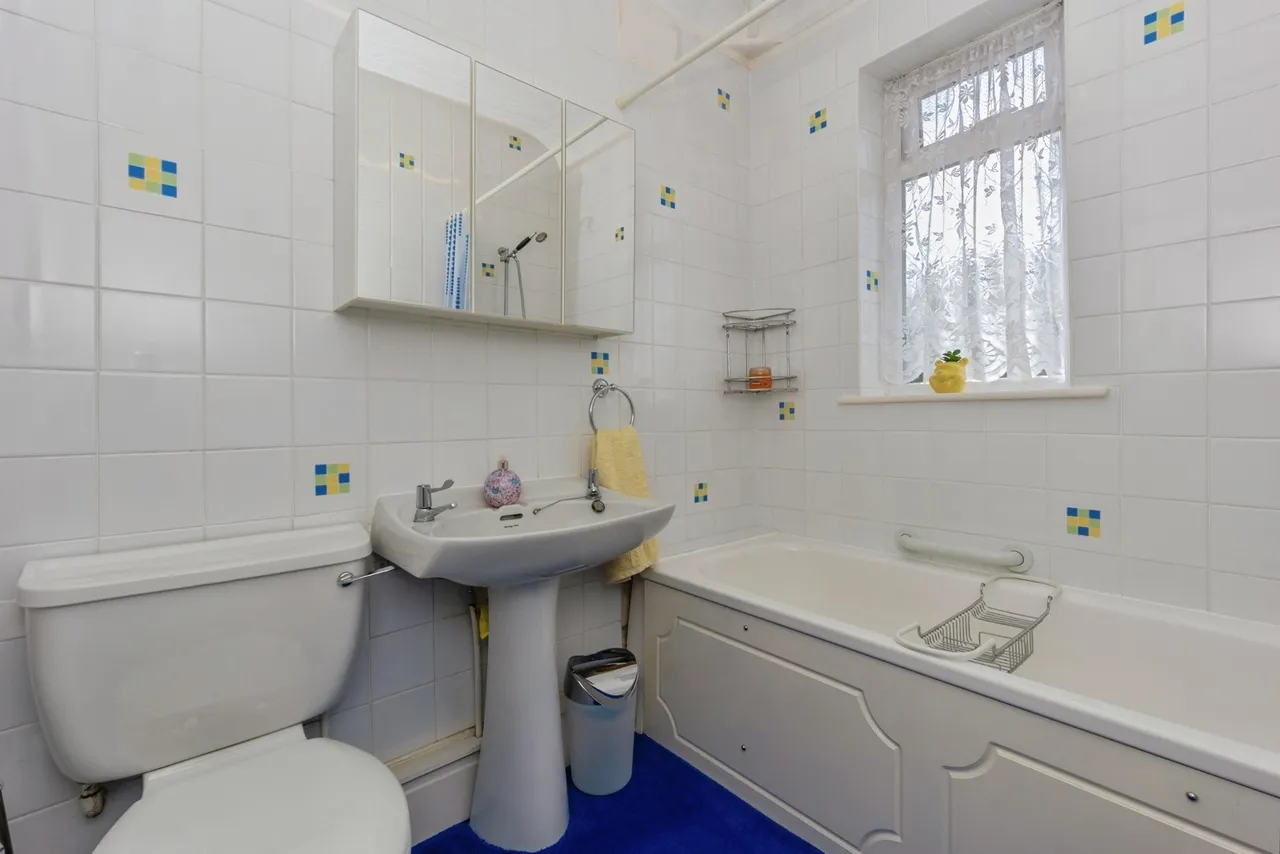 Millford Avenue, Urmston, Manchester, Greater Manchester, M41, photo 13