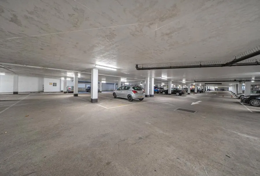 Clarendon Road, Wallington, SM6, photo 18