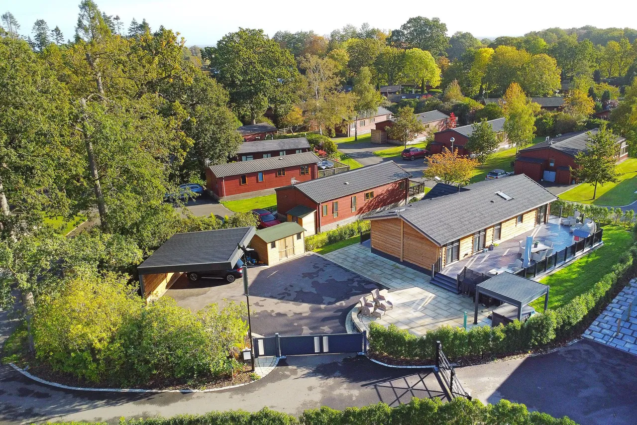 3 bed lodge for sale, Oakwood, Rudding Holiday Park, HG3