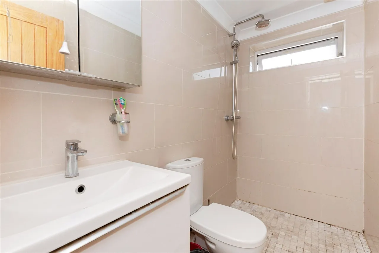 Penhurst Road, Ilford, IG6, photo 8