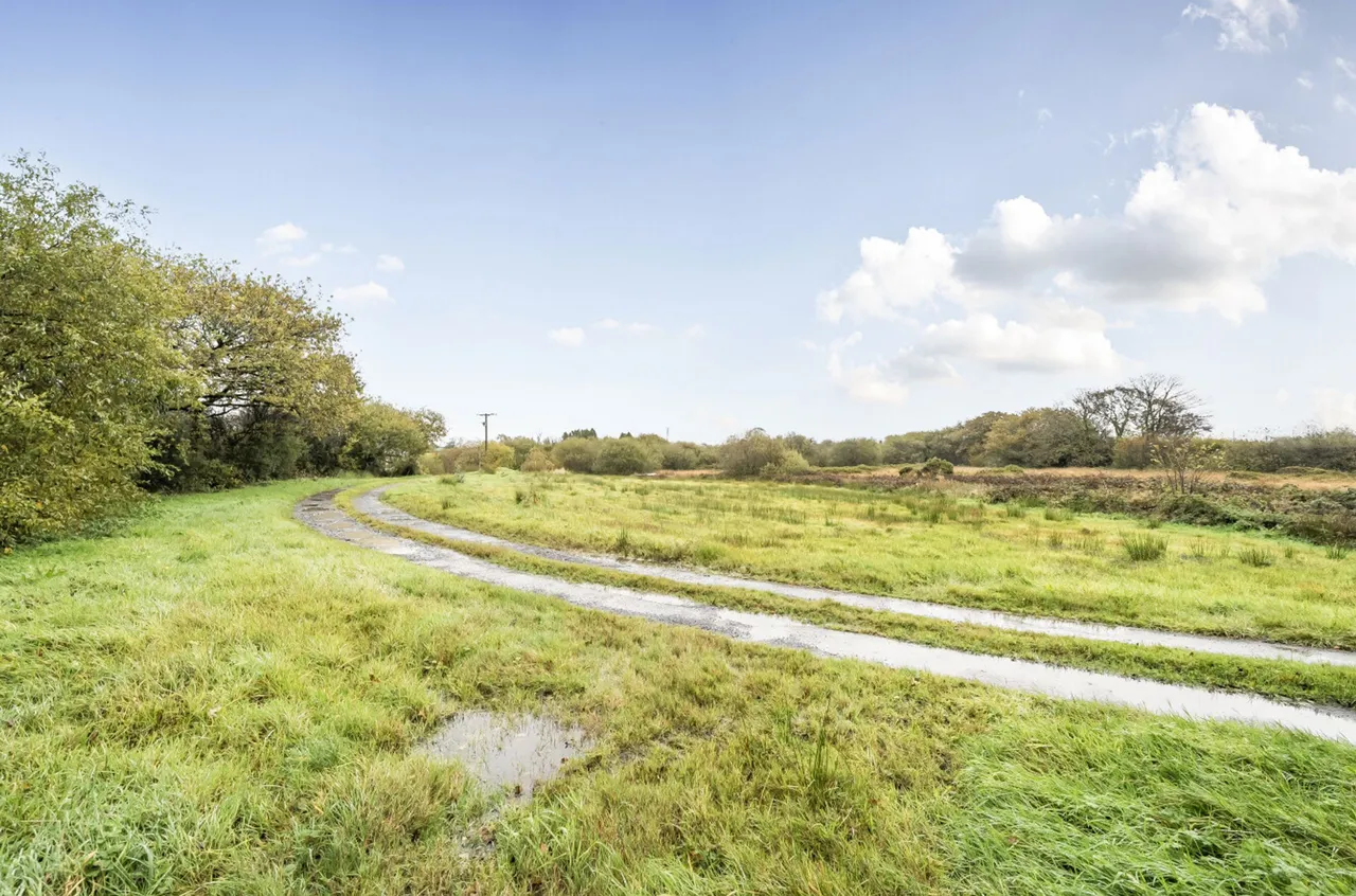 Meinciau, Kidwelly, SA17, photo 10