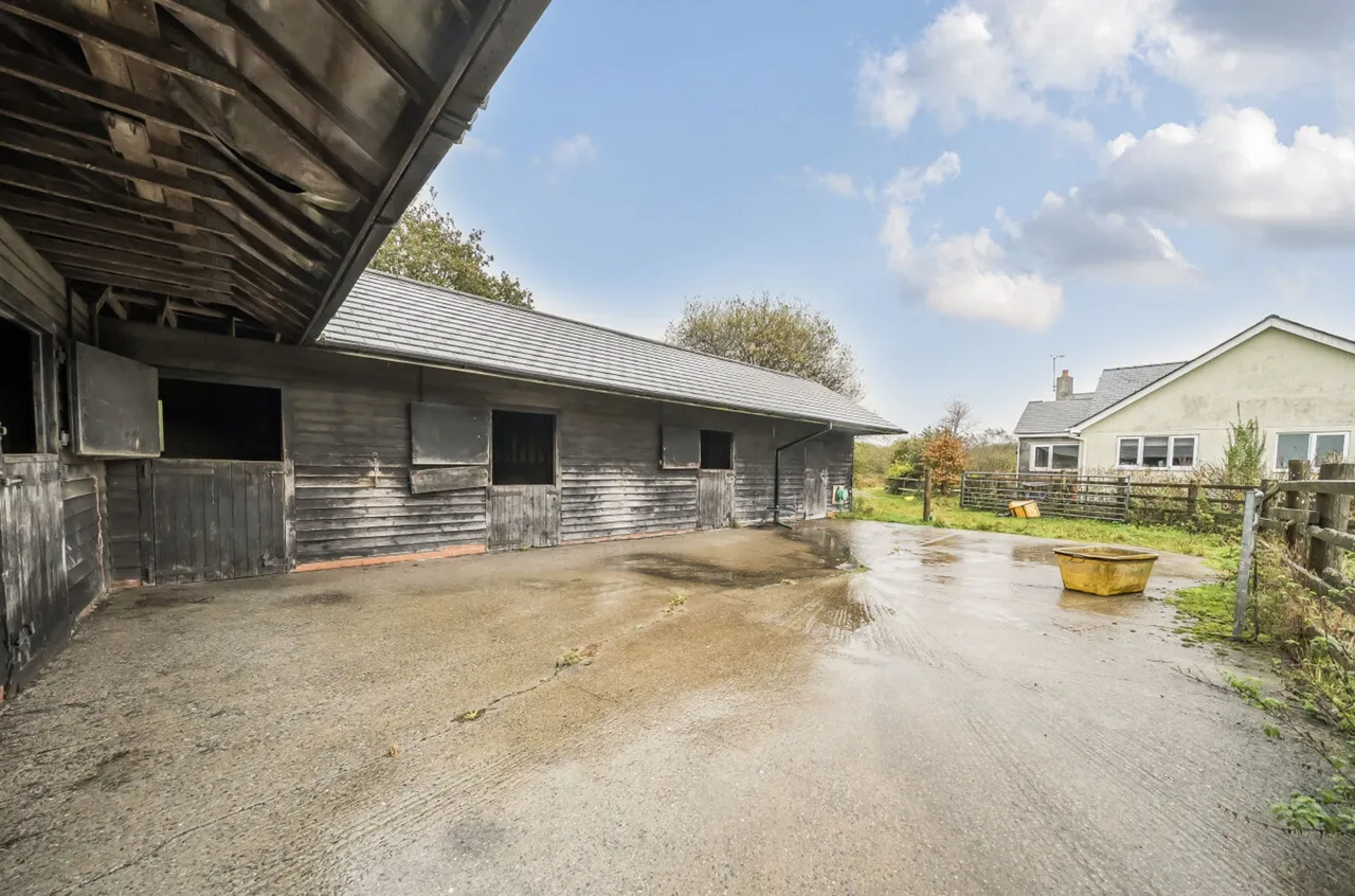 Meinciau, Kidwelly, SA17, photo 7
