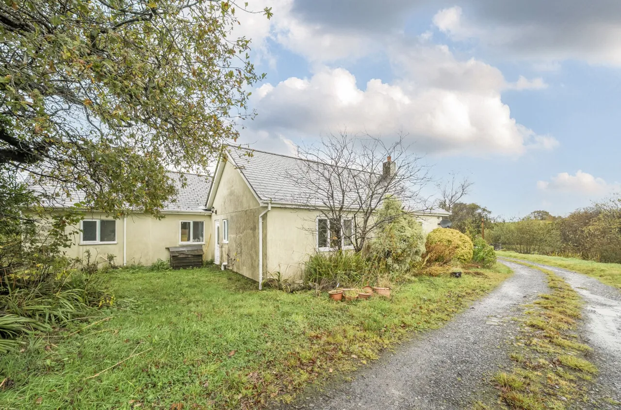 4 bed house for sale, Meinciau, Kidwelly, SA17