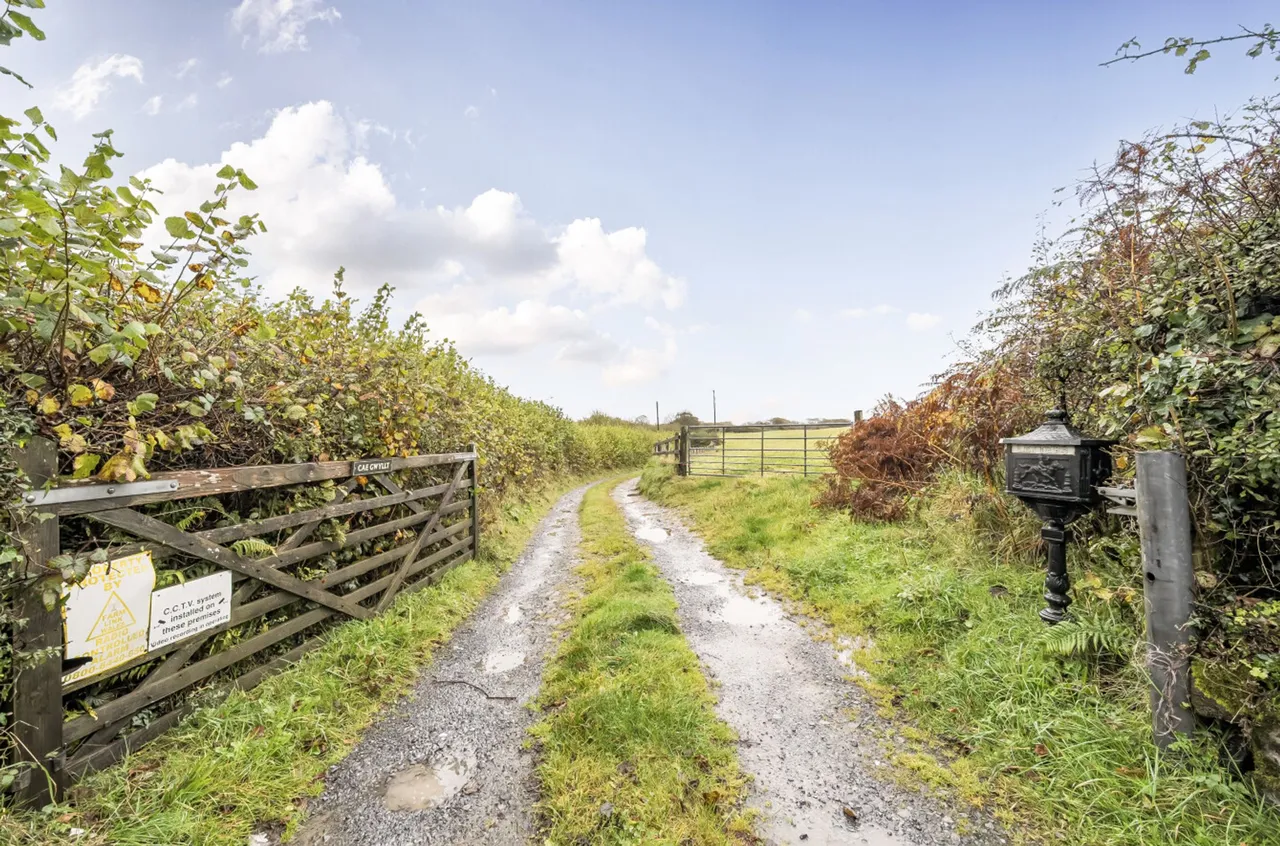 Meinciau, Kidwelly, SA17, photo 4