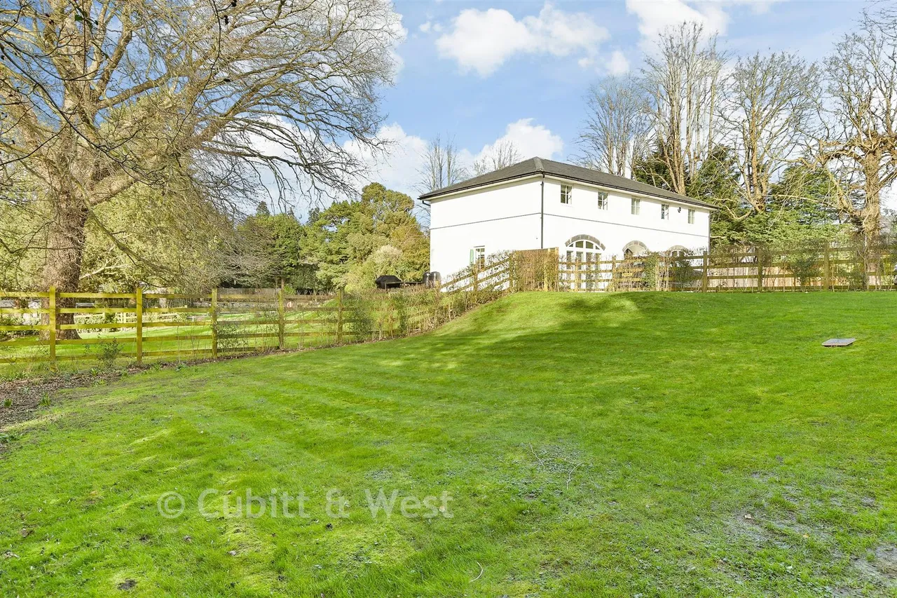 Wray Park Road, Reigate, RH2, photo 10