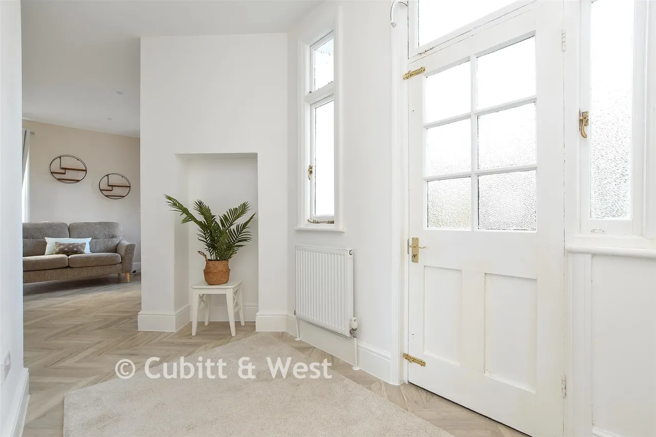 Wray Park Road, Reigate, RH2, photo 5