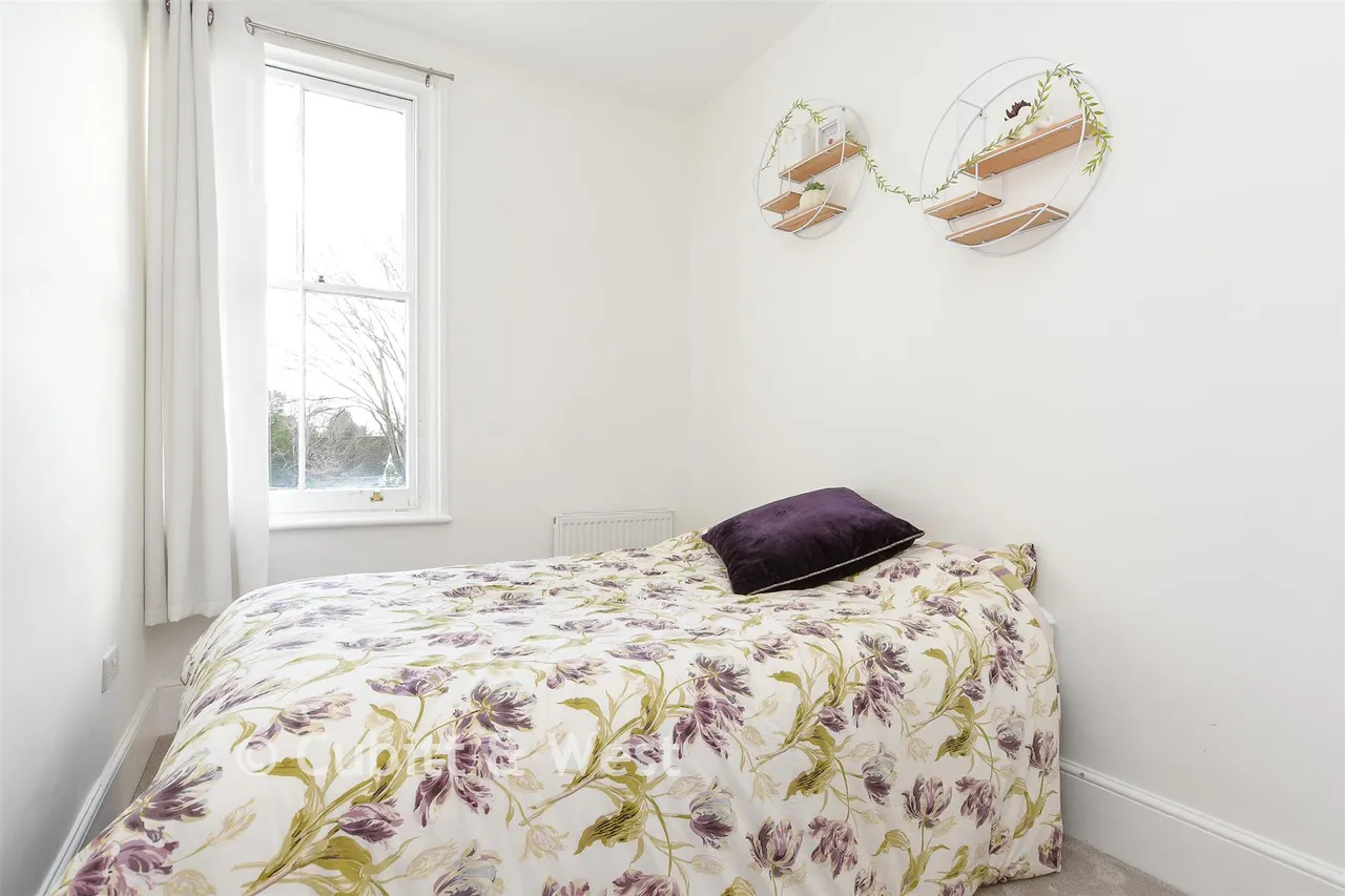 Wray Park Road, Reigate, RH2, photo 9