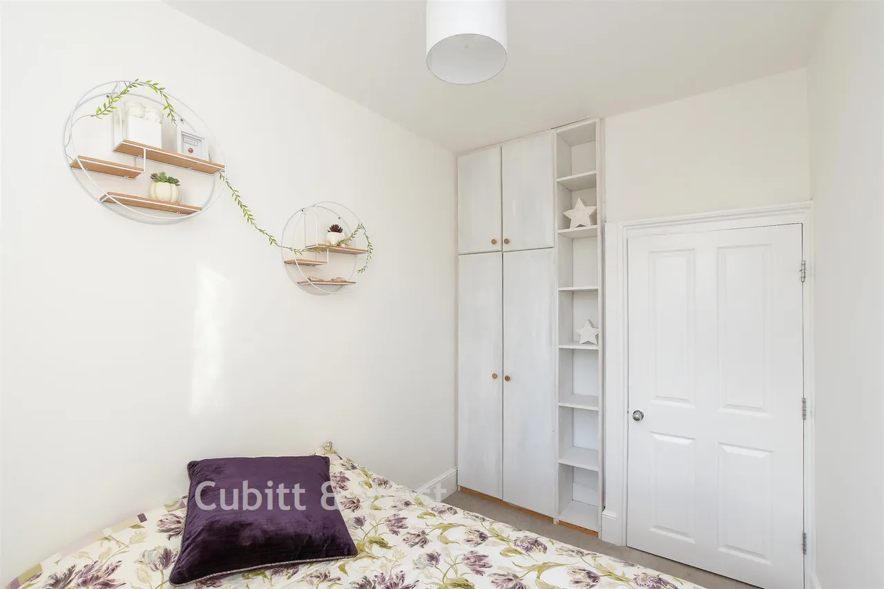 Wray Park Road, Reigate, RH2, photo 12