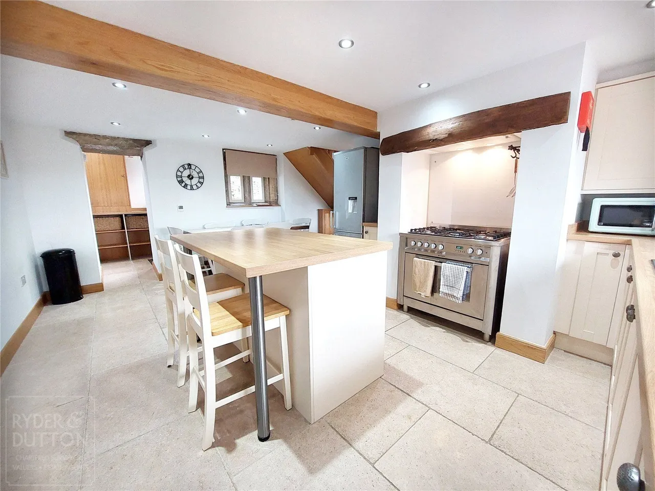 Quarry Lane, Dobcross, OL3, photo 6