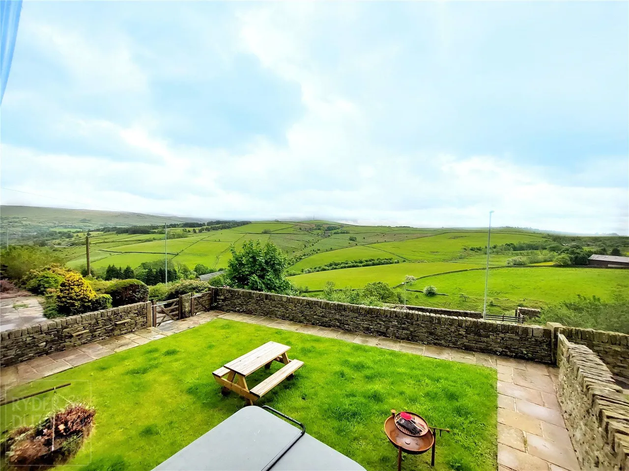 Quarry Lane, Dobcross, OL3, photo 18