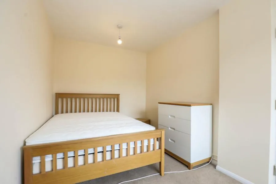 5 bed house to rent, Paxton Road, Northampton, NN3
