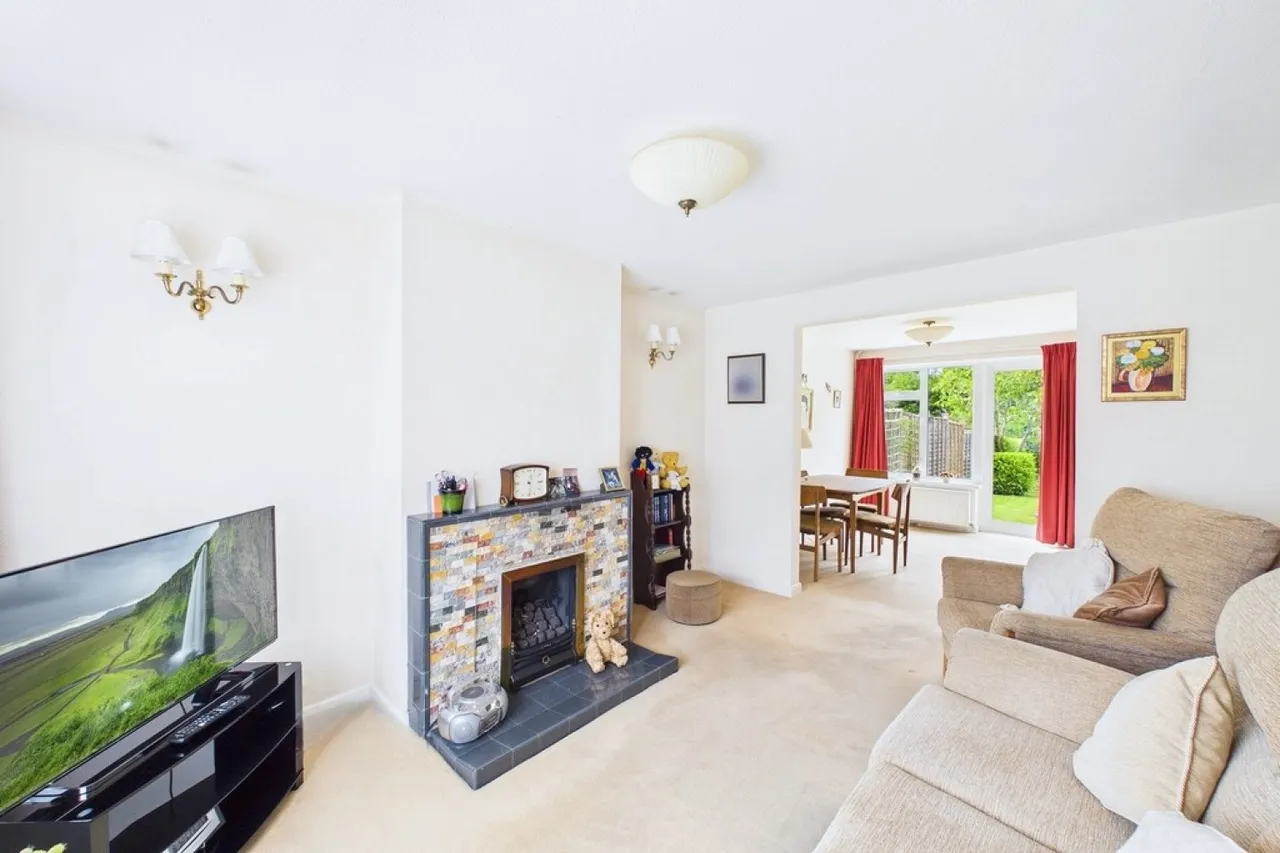 Ashford Gardens, Whitnash, Leamington Spa, photo 4