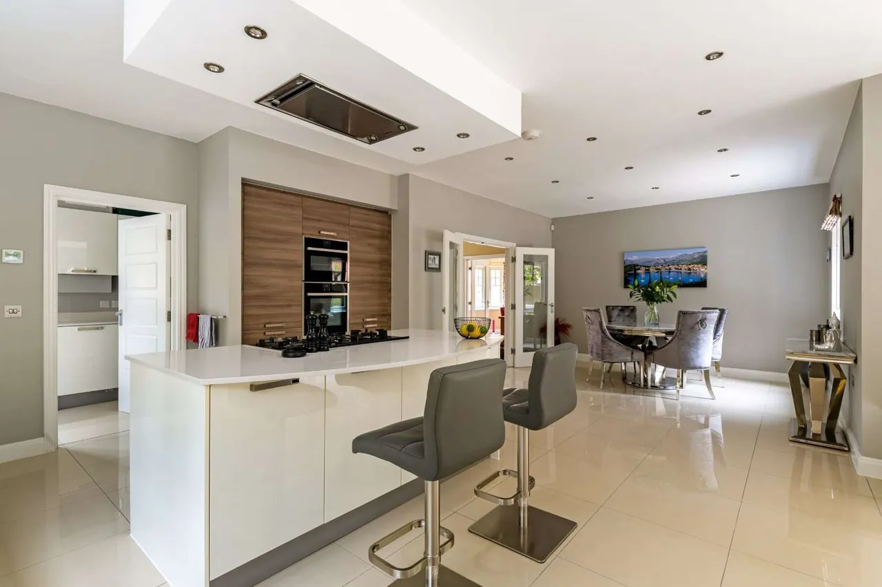Vawser Crescent, Peterborough, Cambridgeshire, PE3 6FU, photo 6