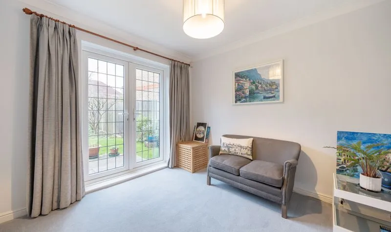 Nelson Walk, Epsom, KT19, photo 8
