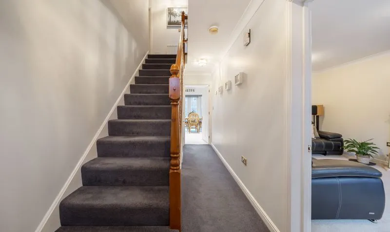 Nelson Walk, Epsom, KT19, photo 15