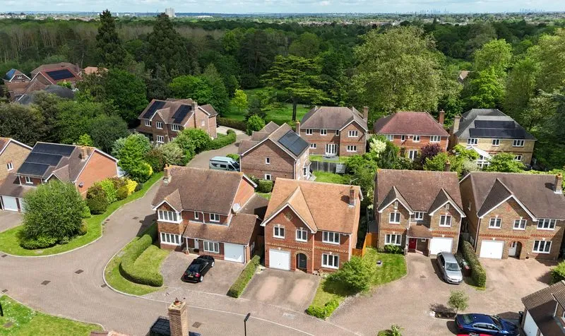 Nelson Walk, Epsom, KT19, photo 4