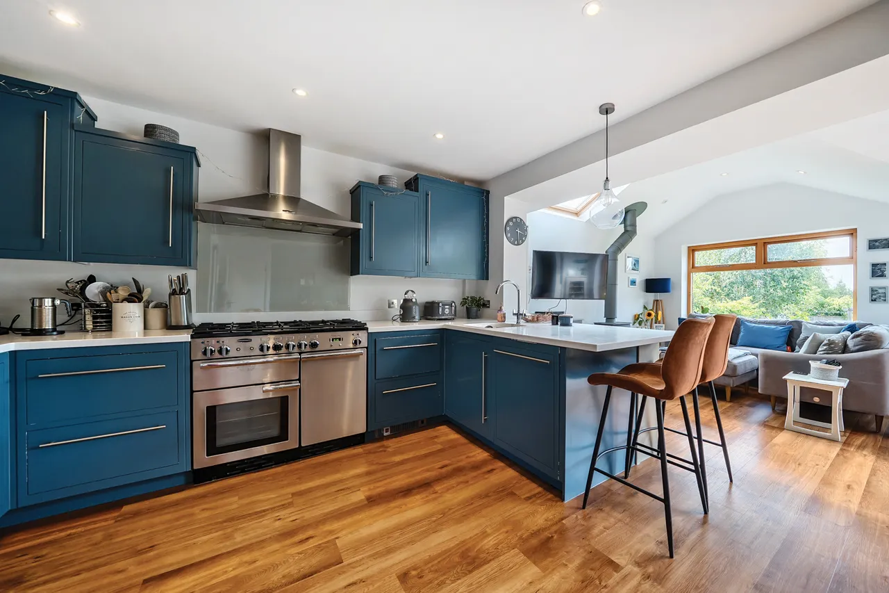 Delves Avenue, Tunbridge Wells, TN2, photo 2