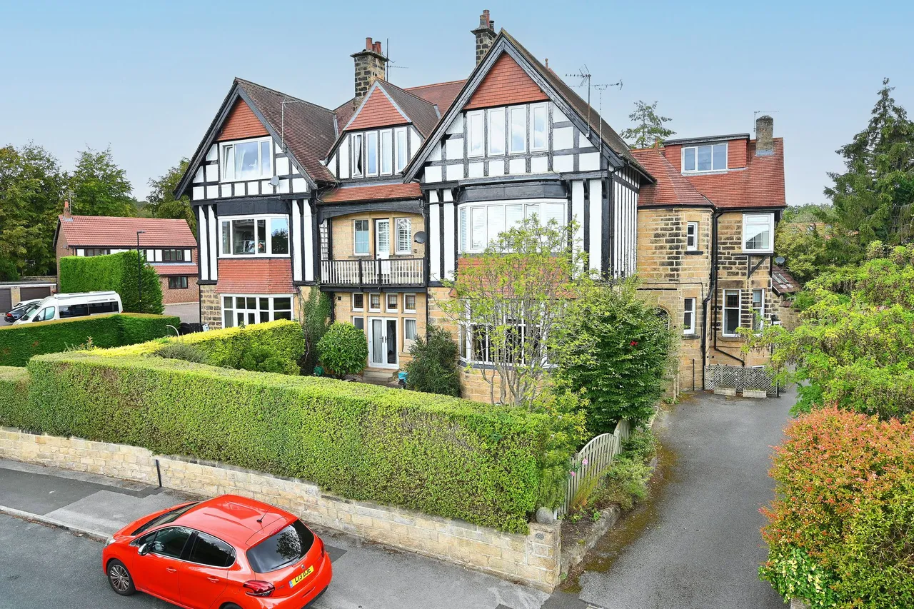 Harlow Oval, Harrogate, HG2, photo 2