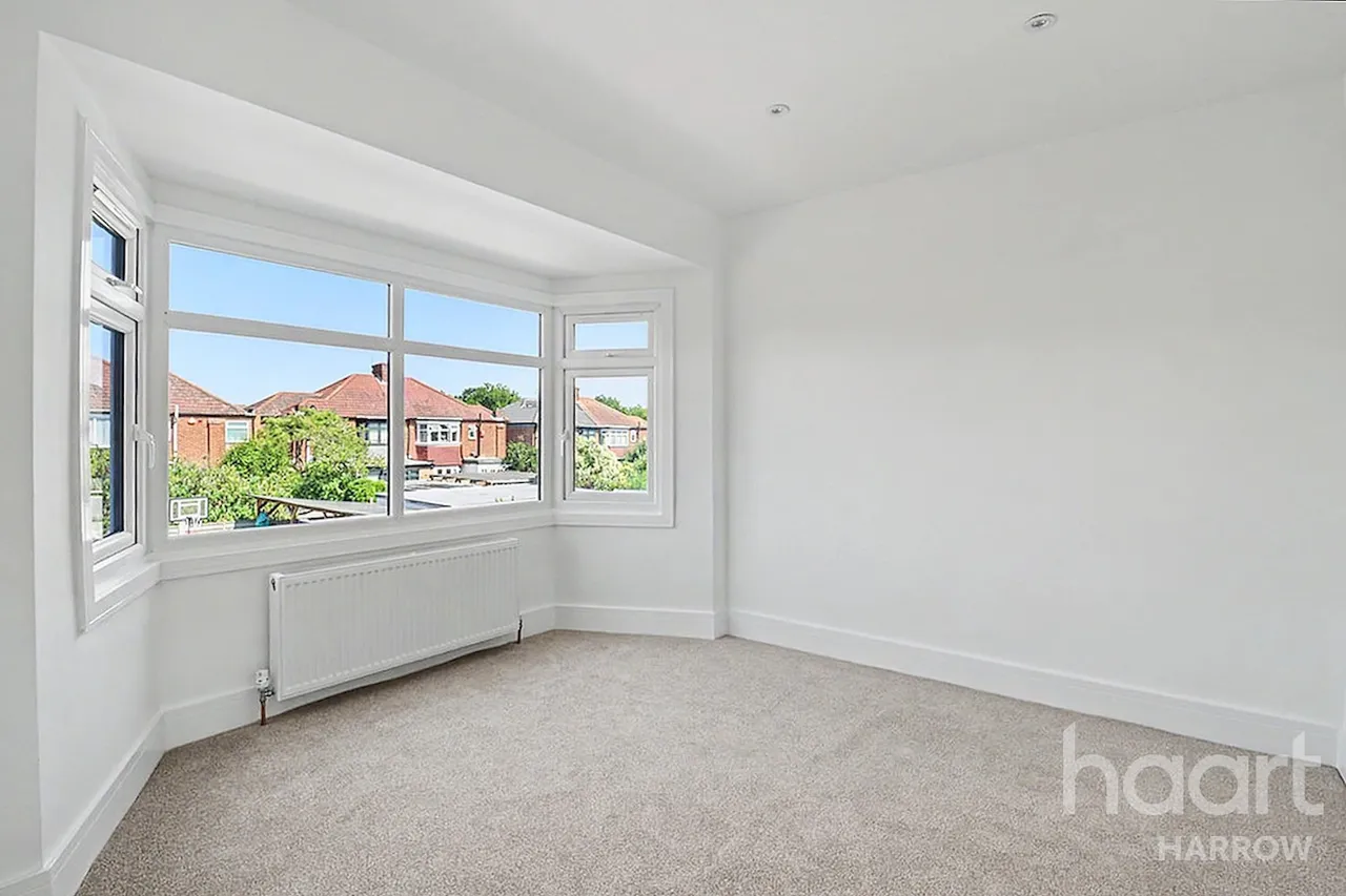 Kynance Gardens, Stanmore, HA7, photo 13