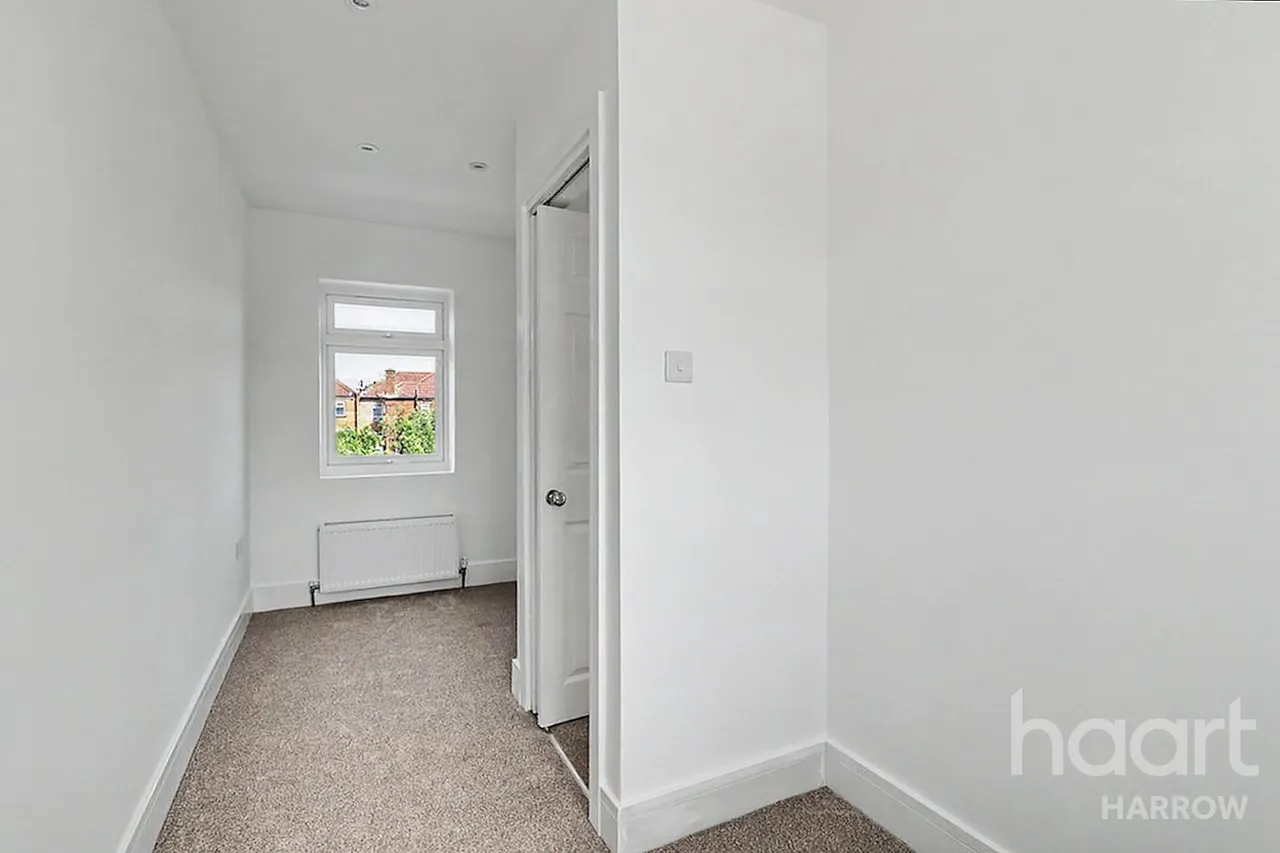 Kynance Gardens, Stanmore, HA7, photo 17