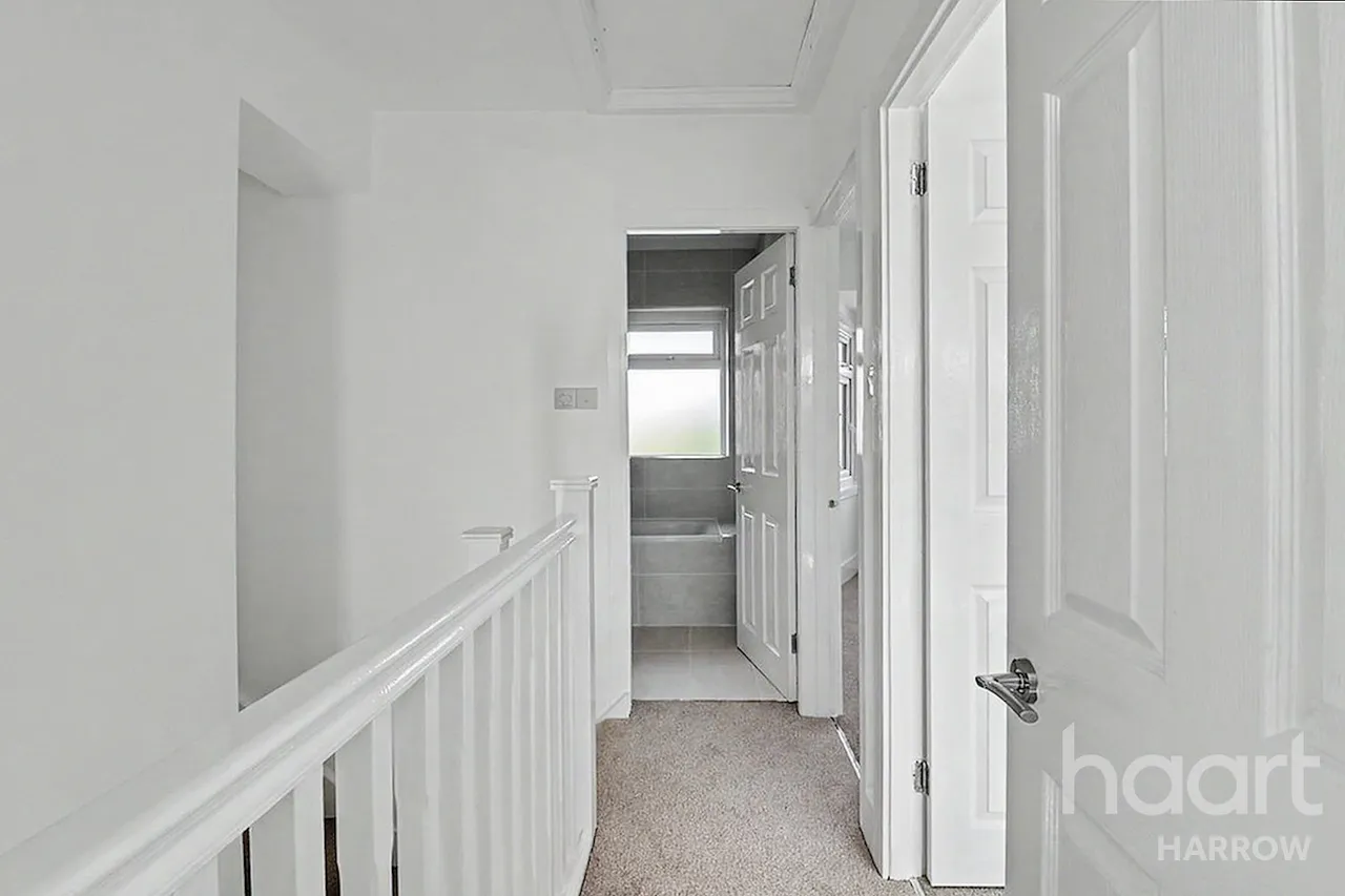 Kynance Gardens, Stanmore, HA7, photo 11