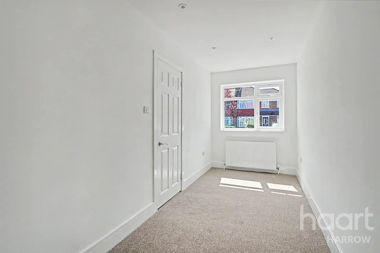Kynance Gardens, Stanmore, HA7, photo 4
