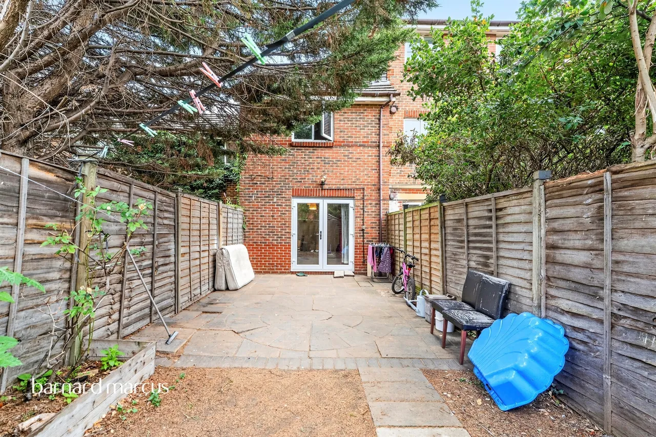 Kennedy Close, Mitcham, photo 11