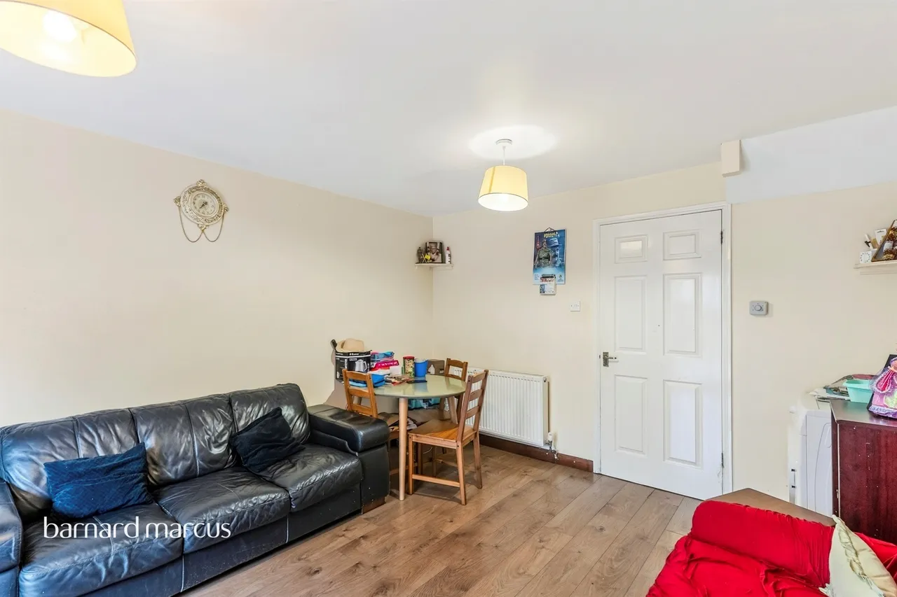 Kennedy Close, Mitcham, photo 8