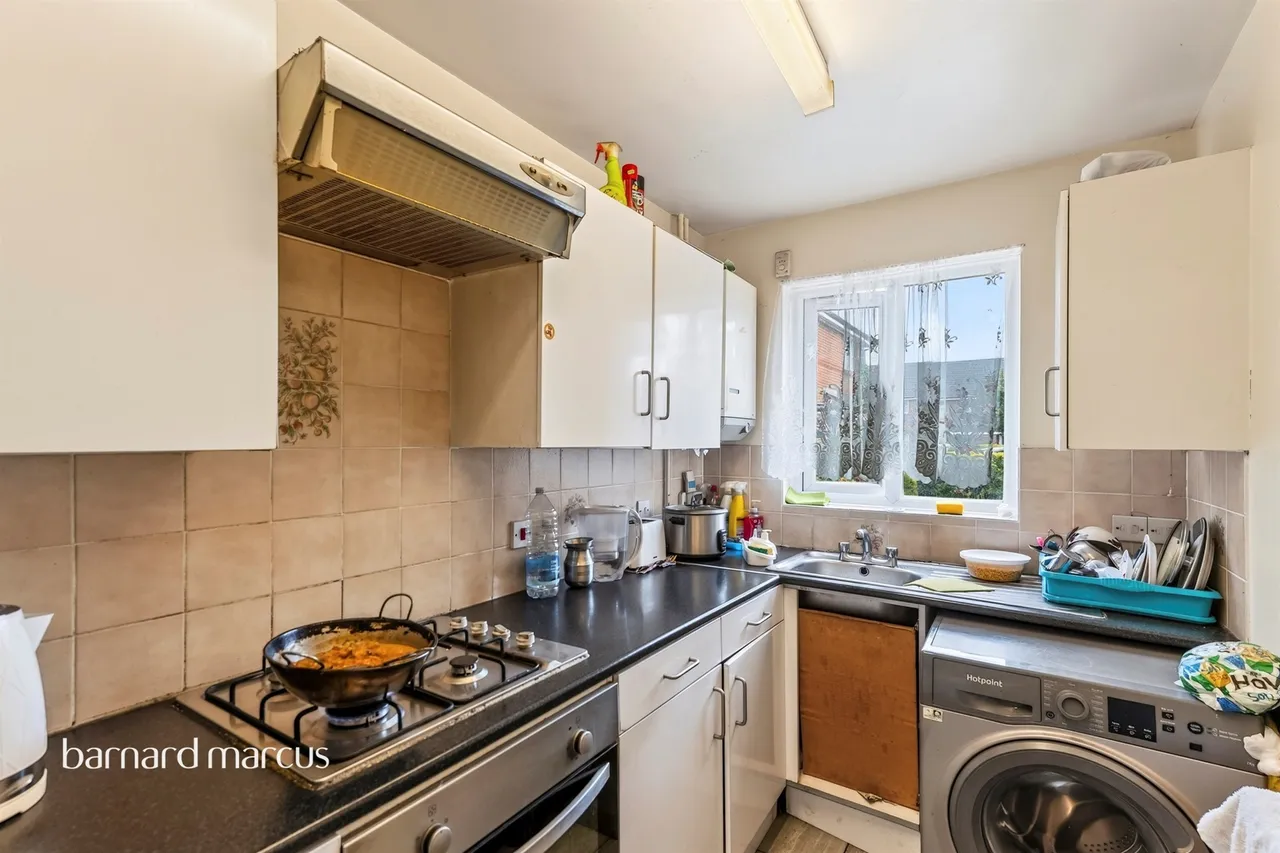 Kennedy Close, Mitcham, photo 10