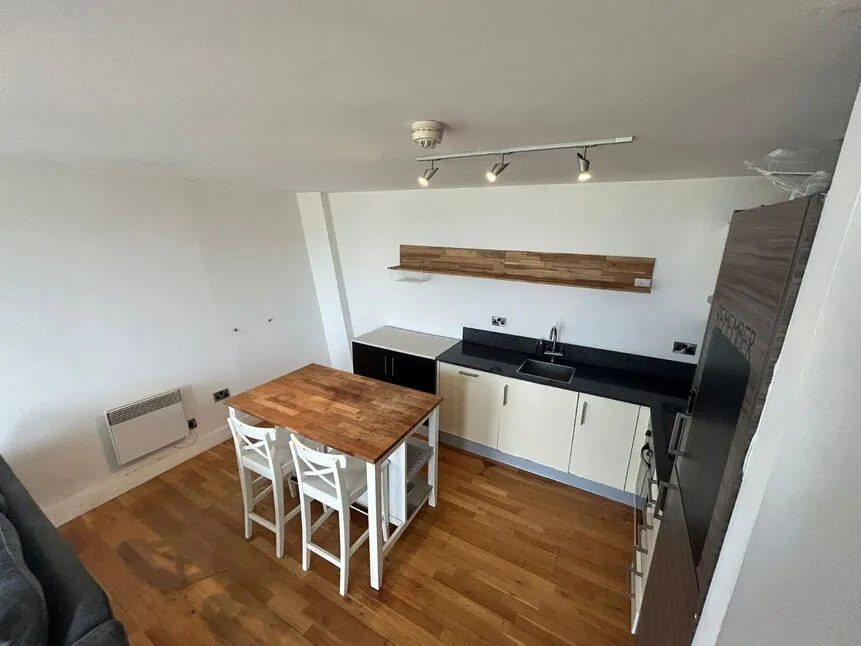 North Bank, Sheffield, S3, photo 7