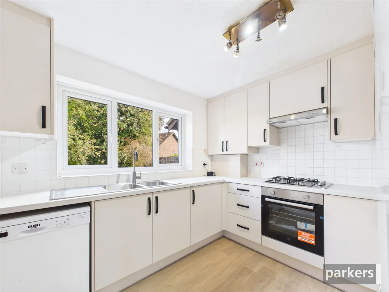 Pimento Drive, Earley, RG6, photo 3