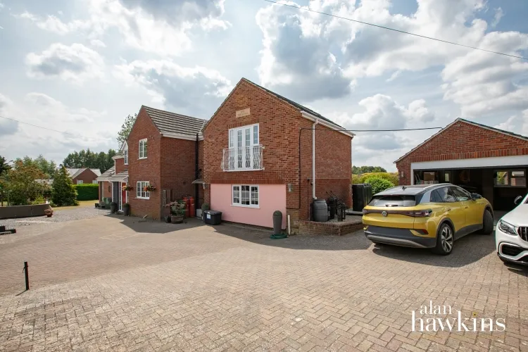 The Banks Lyneham, Lyneham, SN15, photo 20