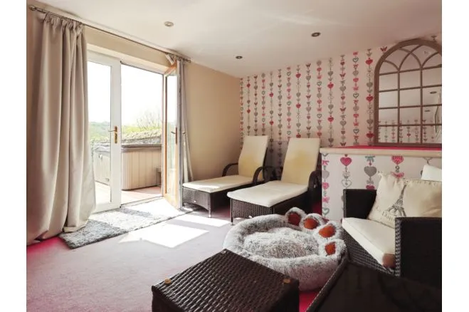 Gilfach Road, Porth, photo 11