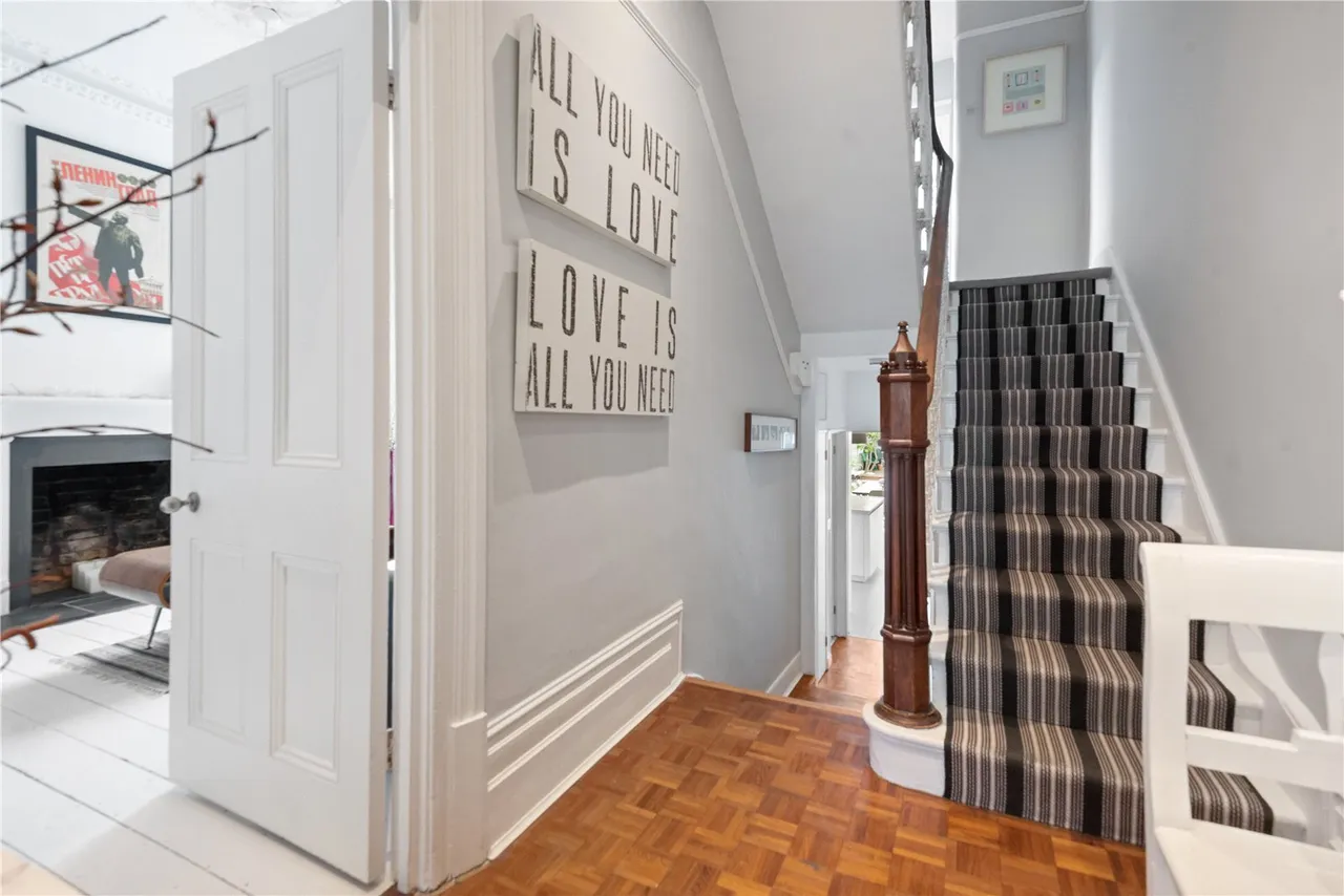 Endlesham Road, London, SW12, photo 9
