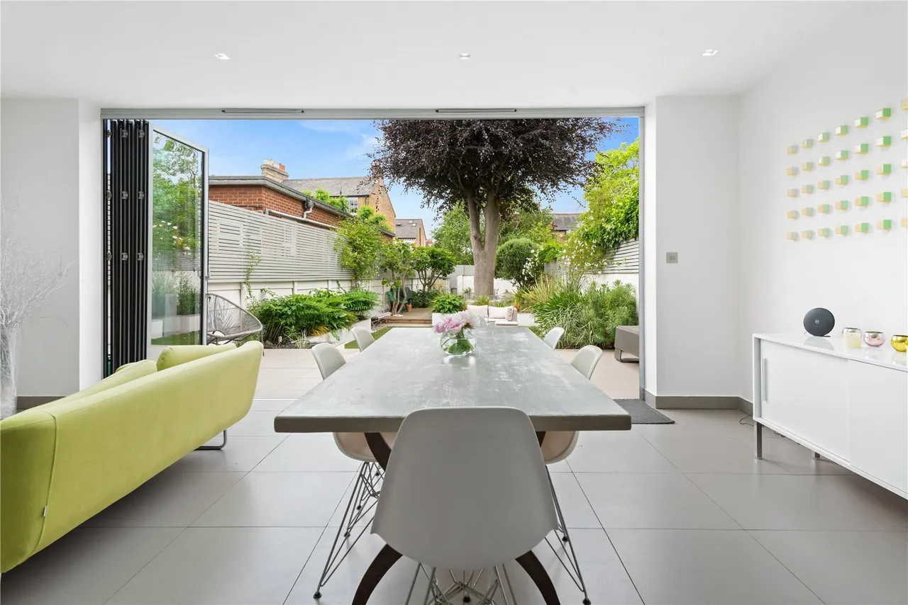 Endlesham Road, London, SW12, photo 7